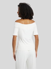 Bild von Off Shoulder Shirt