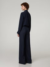 Bild von Hose mit weitem Bein