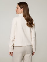 Bild von Strickjacke mit Pattentaschen
