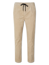Image sur Pantalon en velours côtelé au look jogging