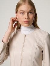 Bild von Faux-Lederjacke
