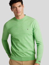 Bild von Pullover mit Logo