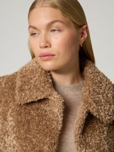 Image sur Veste effet peluche