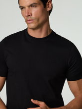 Image sur T-shirt à la coupe classique