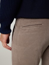 Image sur Pantalon en velours côtelé coupe slim