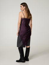 Bild von Midikleid aus Satin