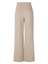 Bild von Cordhose mit weitem Bein