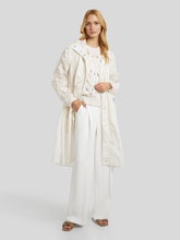 Bild von Transparenter Mantel