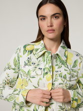 Bild von Jeansjacke im Allover-Print