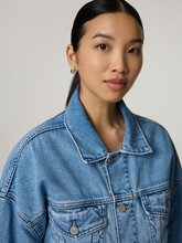 Bild von Jeansjacke im Oversized-Fit