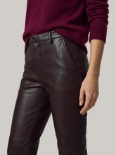 Bild von Hose aus Kunstleder