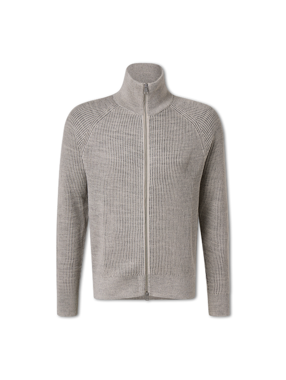 Bild von Strickjacke mit Wolle