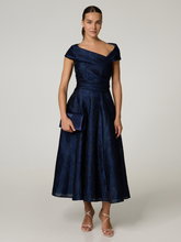 Image sur Robe de soirée en jacquard