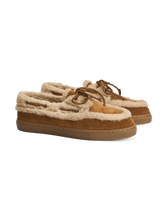 Bild von Loafer mit Fell