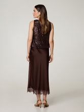 Image sur Jupe mi-longue en satin