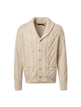 Bild von Strickjacke mit Zopfmuster