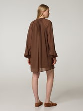 Bild von Minikleid mit Volant-Ärmeln