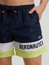 Bild von Badehose