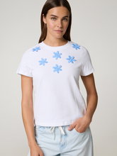 Bild von T-Shirt mit 3D-Blumen