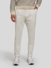 Bild von Cordhose im Carrot Fit