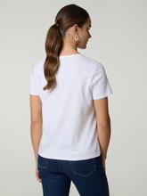 Image sur T-shirt à imprimé léopard