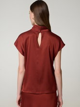 Bild von Blusenshirt aus Satin ALARIA