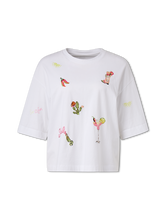 Image sur T-shirt avec broderies