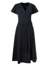 Bild von Kleid im Trenchcoat Look