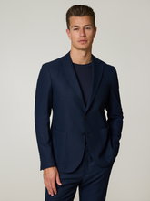 Image sur Costume deux pièces coupe slim