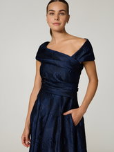 Image sur Robe de soirée en jacquard