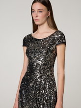 Bild von Cocktailkleid mit Pailletten