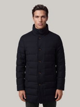 Bild von Daunenjacke mit Blende