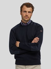 Bild von Strickpullover mit Patches