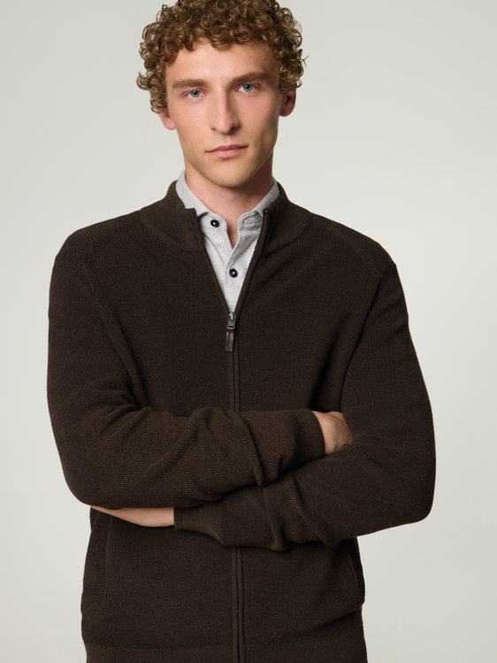 Bild von Strickjacke mit Wolle JOHN