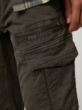 Image sur Pantalon cargo à coupe classique