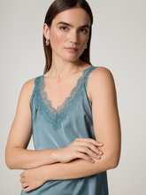Image sur Robe de cocktail en satin