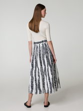 Bild von Midijupe mit Falten