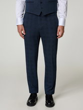Image sur Costume trois pièces coupe slim