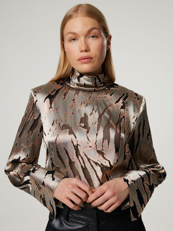 Bild von Bluse mit Seide AWA