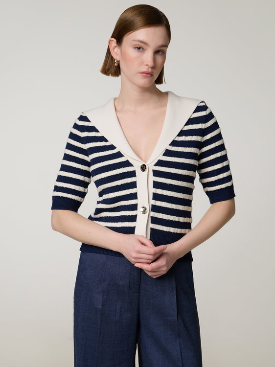 Bild von Kurzarmstrickjacke