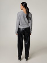 Image sur Pantalon en simili cuir