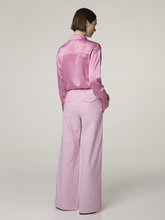 Bild von Hose mit weitem Bein