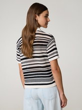 Bild von Poloshirt aus Lochstrick