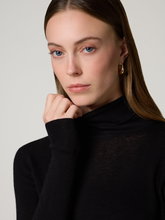 Image sur Pull à col roulé en laine