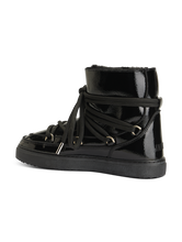 Bild von Boots aus Lammfell