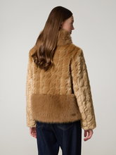 Bild von Jacke aus Kunstjacke
