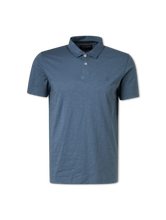 Image sur Polo à la coupe ajustée