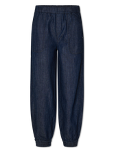 Image sur Pantalon à la coupe tendance