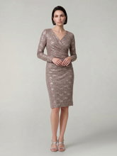 Bild von Cocktailkleid mit Pailletten