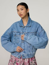Bild von Jeansjacke im Oversized-Fit